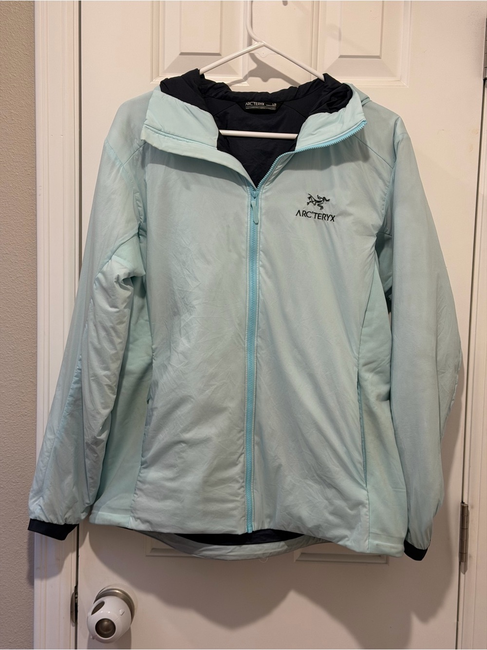 Arc'teryx Women's Pale Blue Atom Jacket